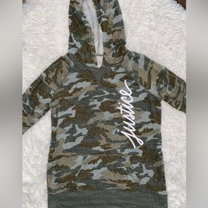 Girls - Justice Camo light weight hoodie